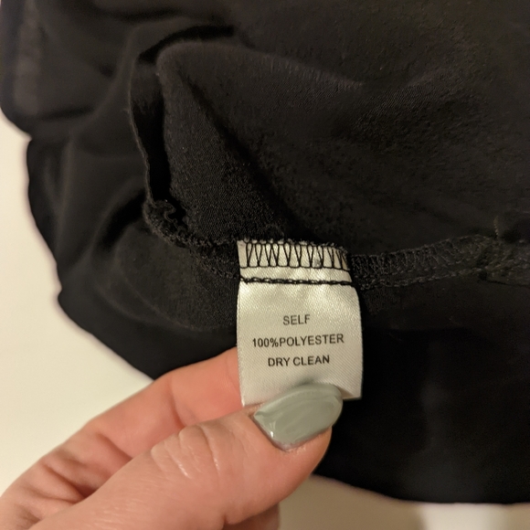 ✨ Brandy Melville Cropped Laced Top - Picture 5 of 5